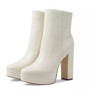 Marc fisher Lolita Boots Cream 10